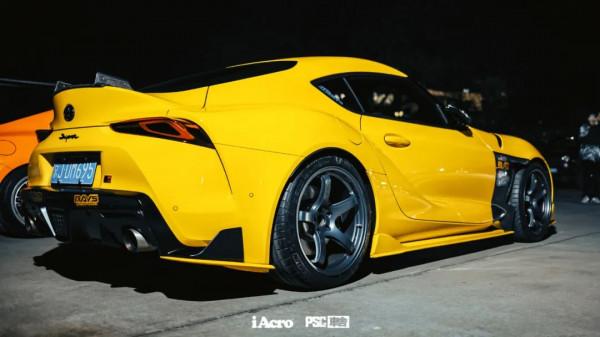 屬於iAcro的平安夜是什麼畫風？