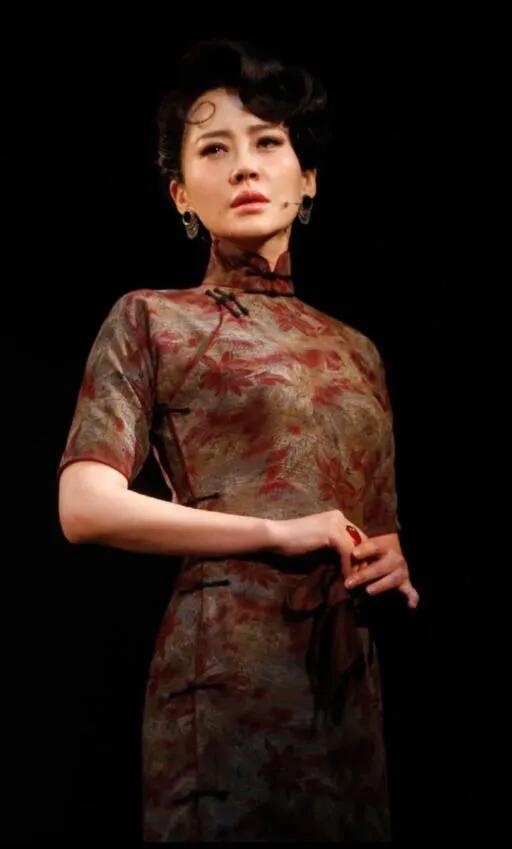 許晴，一個成熟美麗的女人，你敢相信他已年過半百嗎？