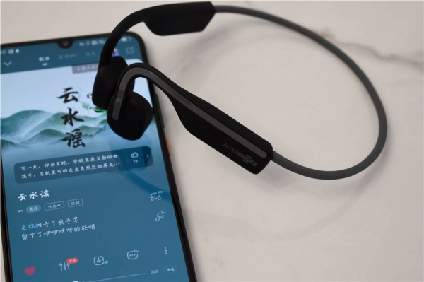 骨傳導耳機究竟好不好？又與我們平時聽的耳機有什麼不同呢？