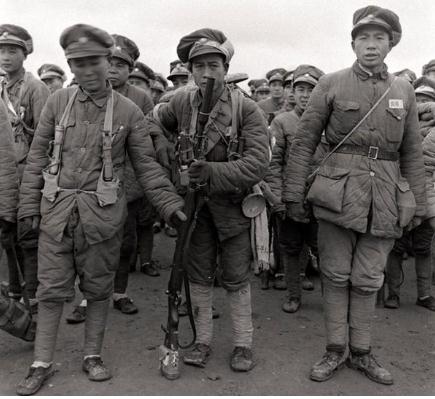 部隊被打散,副司令假扮國軍少校成功脫險,見到董必武放聲大哭 部隊被打散,副司令假扮國軍少校成功脫險,見到董必武放聲大哭