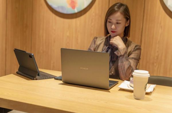 堪稱科技美學新標杆的多屏協同筆記本：榮耀MagicBook V 14深度體驗