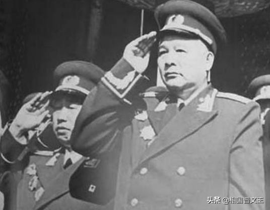 紅軍共成立了多少個軍團？軍團長都是誰？後來授何軍銜？