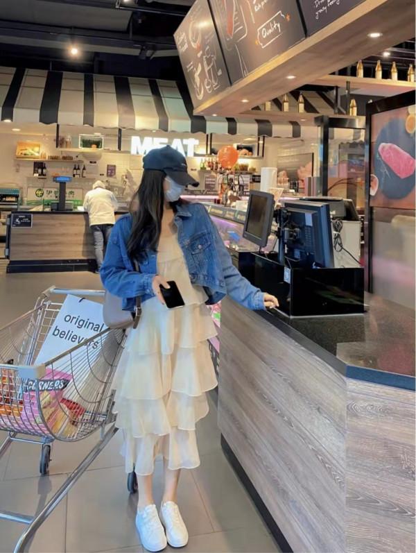 蛋糕裙搭配什麼上衣好看