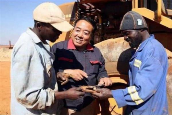 14年23歲非洲女孩嫁河南41歲農民，婚後種20畝花椒致富，幸福至今