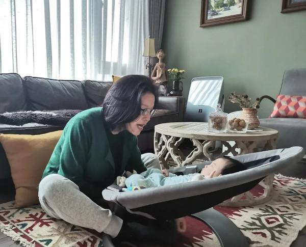 這些才是適合60歲媽媽們的穿搭，優雅自然又減齡，時尚大氣有品位