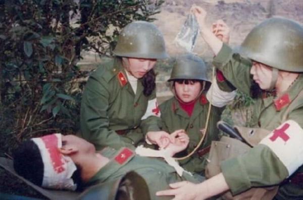 對越反擊戰中,一級傷殘英雄吳華,在老山前線永遠失去了雙腿 對越反擊戰中,一級傷殘英雄吳華,在老山前線永遠失去了雙腿