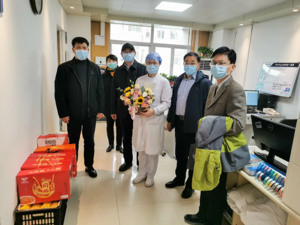 河南省胸科醫院呼吸病醫院：開診慰問關懷到，濃濃情意暖心房