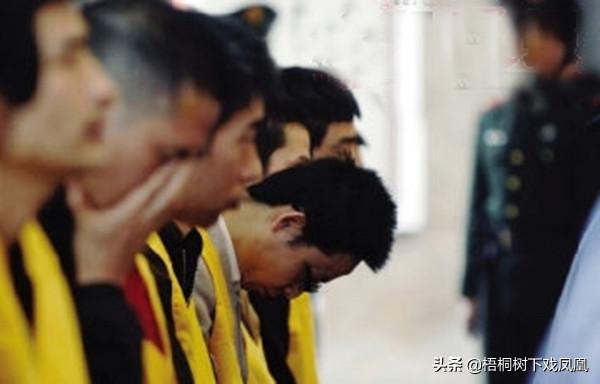 租民房稱是養龍蝦,一個月後發現房下有10米深洞,通向院外的古墓 租民房稱是養龍蝦,一個月後發現房下有10米深洞,通向院外的古墓