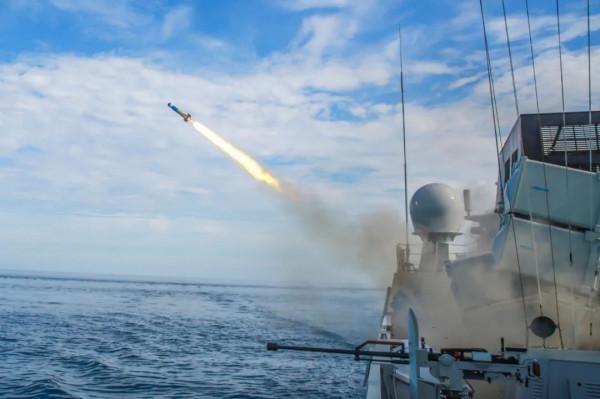 海上“敵情”接連不斷,他們一路精準打擊 海上“敵情”接連不斷,他們一路精準打擊