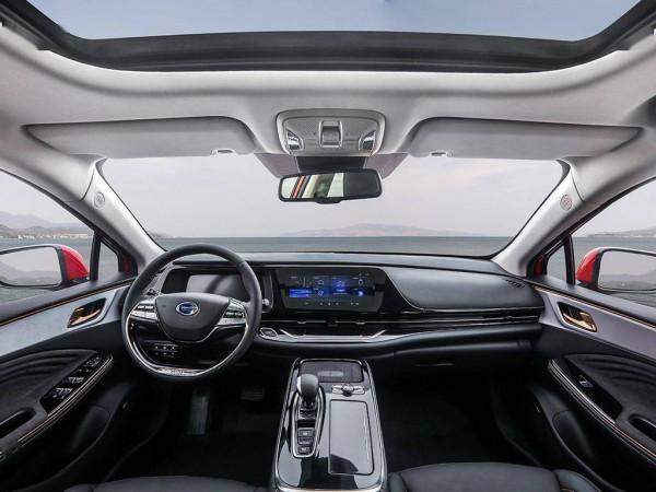 續航、配置與價效比兼顧 這三款主流純電動轎車才是購車首選