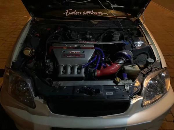 六代思域EK3內藏紅頭機？十代思域車主見到後徹底變了心