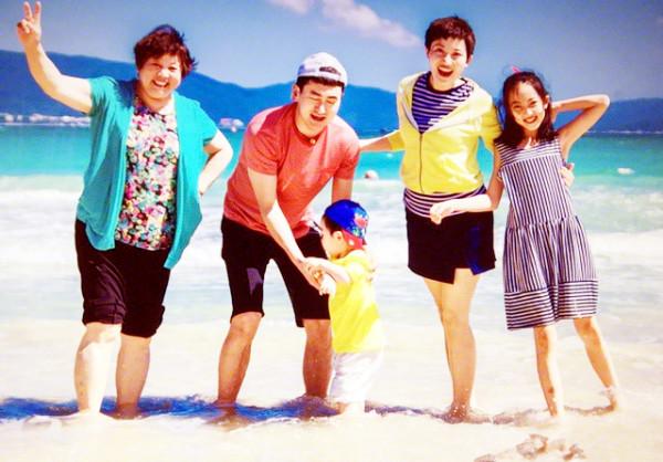 魯健牽手鄭天亮：同一屋簷下分居背後的辛酸與溫情