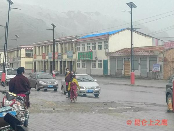 崑崙山的穿越——花石峽、冬給措納湖至香日德