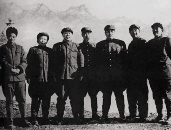 成立最晚的福州軍區,歷任司令員都是誰?分別是什麼軍銜? 成立最晚的福州軍區,歷任司令員都是誰?分別是什麼軍銜?