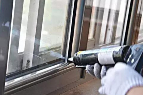 裝修封窗戶，用鋁合金還是斷橋鋁更好？老師傅給我家裝完，特講究