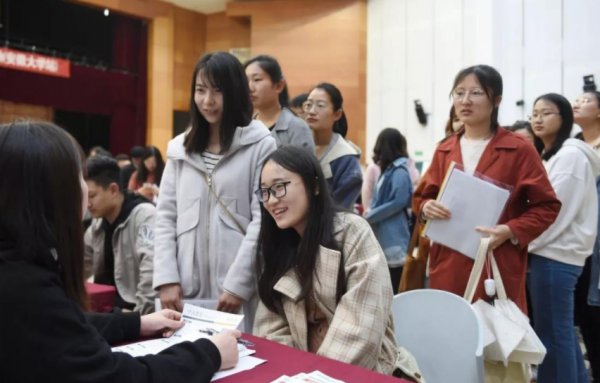 校招中常見的“潛規則”，已有畢業生入坑，新生提前知曉少吃虧