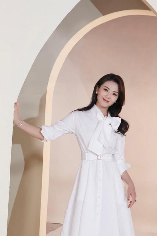 劉濤的時尚阿姨們都學學,穿襯衫裙知性又減齡,比花裡胡哨強多了 劉濤的時尚阿姨們都學學,穿襯衫裙知性又減齡,比花裡胡哨強多了