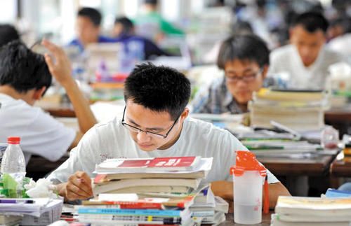 官方釋出正式通知,這5類人不得報考教師資格證,成績再好都沒用 官方釋出正式通知,這5類人不得報考教師資格證,成績再好都沒用