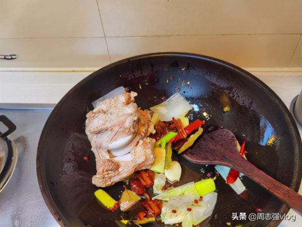 醬大骨，純手工製作方便又好味道，好吃到停不下來