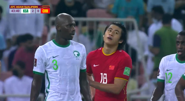 國足2-3沙特球員評分:武磊失單刀倒數第5,李鐵4歸化搏命險翻盤 國足2-3沙特球員評分:武磊失單刀倒數第5,李鐵4歸化搏命險翻盤