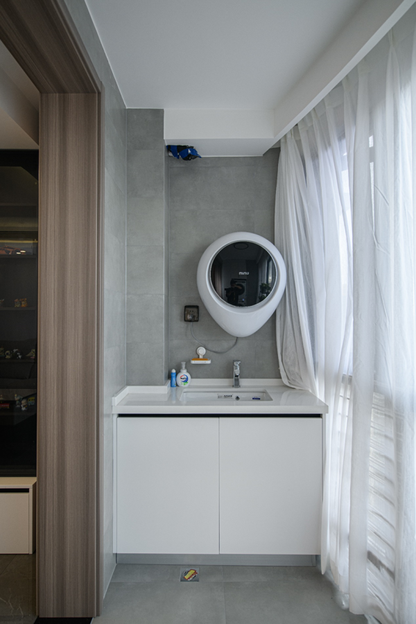 28萬將91㎡毛坯房打造成時尚現代風，巧改餐廳多出一面收納牆