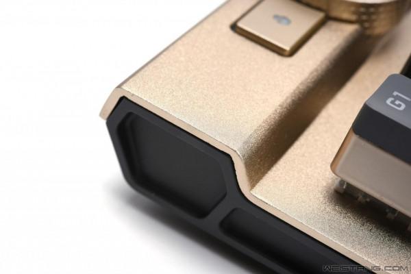 美商海盜船K100璀璨金機械鍵盤賞析 美商海盜船K100璀璨金機械鍵盤賞析