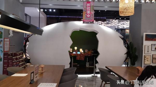 大火燒掉的繁華即將回歸,隆福寺變身美食、美酒、最美書店打卡地 大火燒掉的繁華即將回歸,隆福寺變身美食、美酒、最美書店打卡地