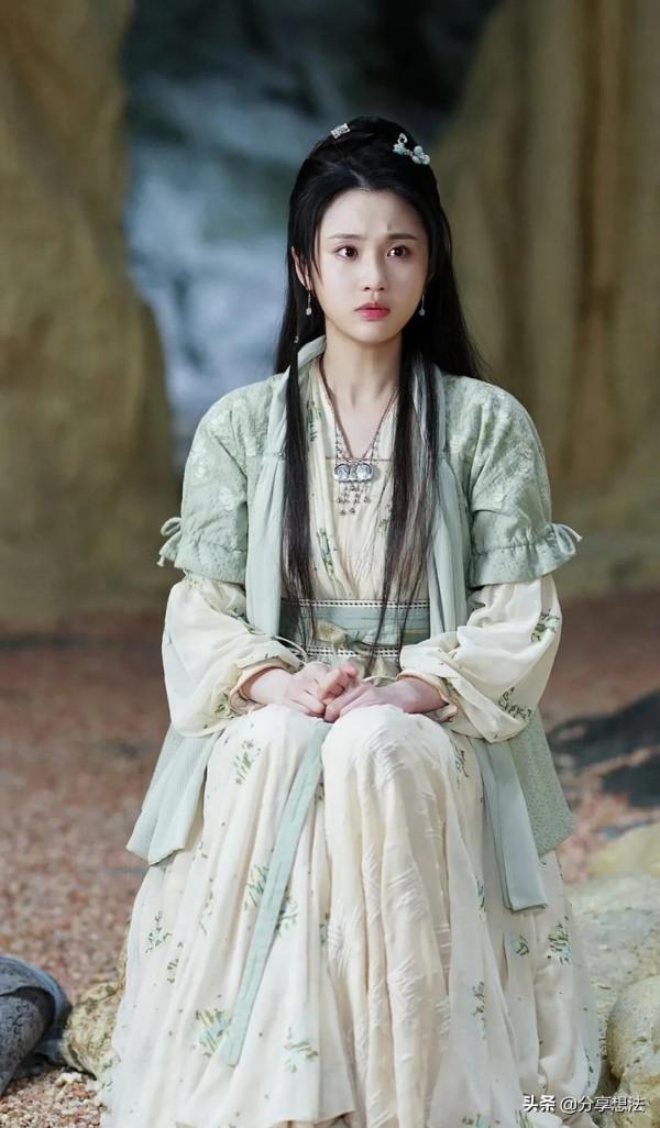 張慧雯古裝桌布