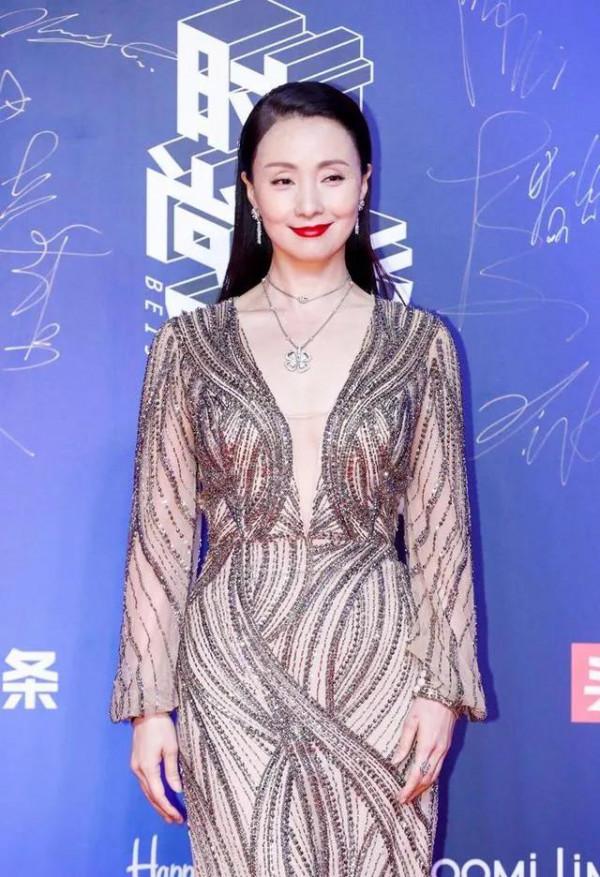 徐崢賺大發了...