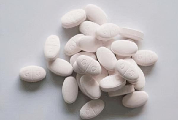 江蘇14歲女孩患骨癌，寧願“安樂死”也不截肢，媽媽含淚做下決定