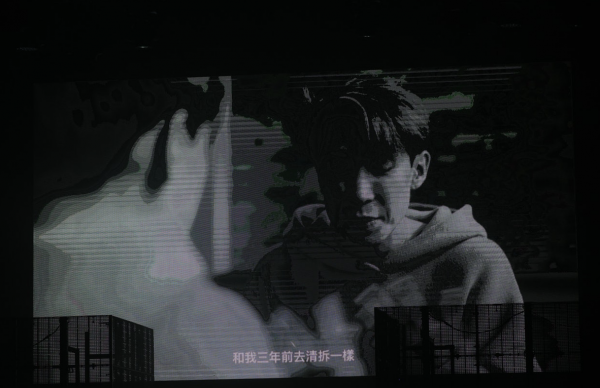 陳慧珊任馬天佑演唱會嘉賓,打扮精緻氣質冷豔,透露明年重返熒幕 陳慧珊任馬天佑演唱會嘉賓,打扮精緻氣質冷豔,透露明年重返熒幕