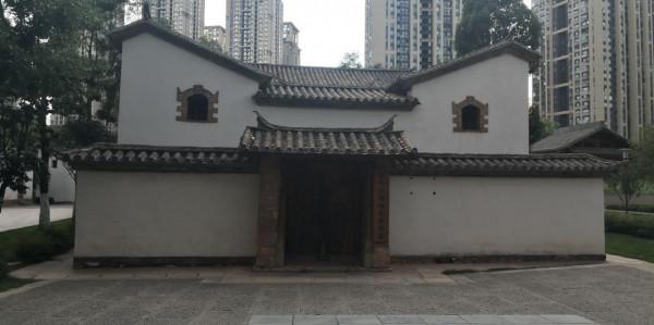 昆明聞一多公園：深遂歷史文化與幽靜景觀交融互動的休閒運動場所