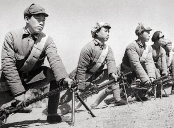 194挺機槍主動獻給新四軍,這是日本鬼子在中國被騙得最慘的一次 194挺機槍主動獻給新四軍,這是日本鬼子在中國被騙得最慘的一次