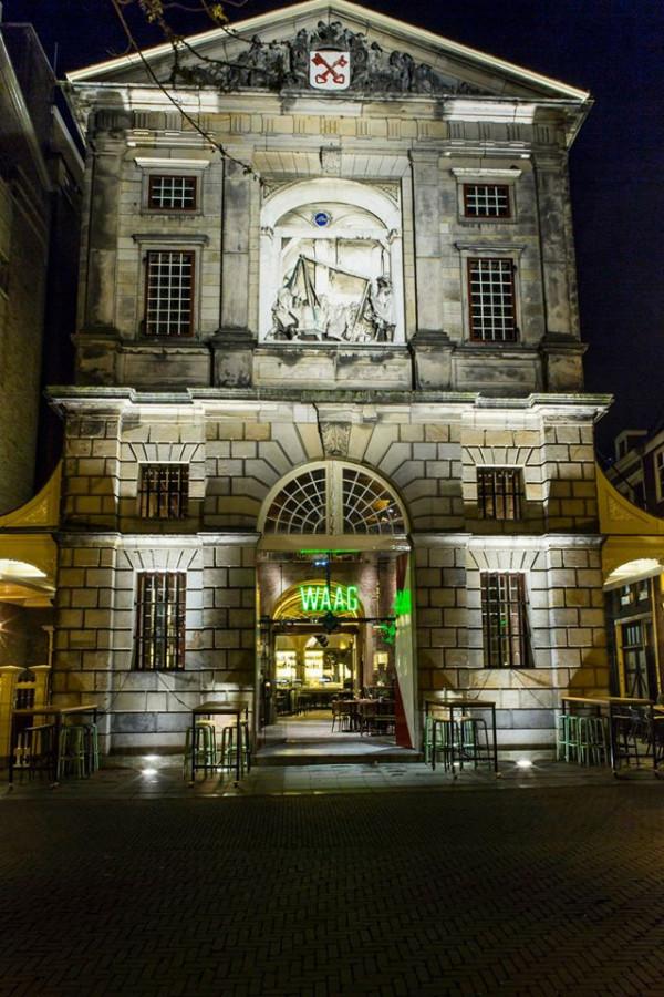 建築改造之荷蘭老市場變餐廳