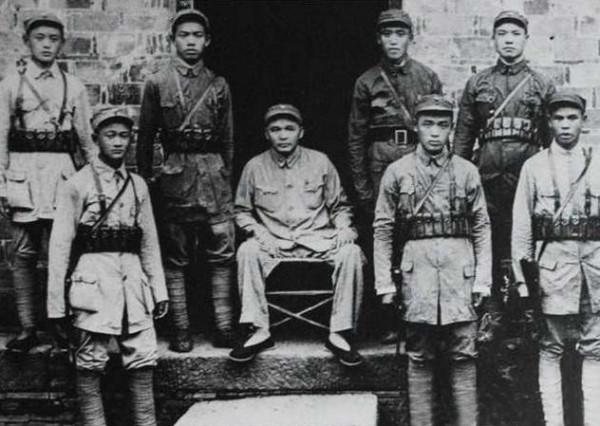 紅軍十個軍團，解放軍只保留下一支紅軍軍團建制，幹部猛戰士更猛