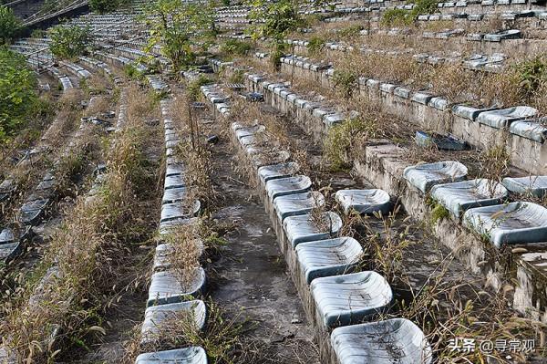 這個荒草叢生的重慶力帆足球場，會是更多俱樂部的結局嗎？