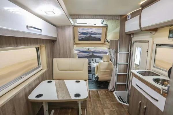 21款金冠賓歌CD520房車「現車在售」豪華雙拓展,獨家無膠車身 21款金冠賓歌CD520房車「現車在售」豪華雙拓展,獨家無膠車身