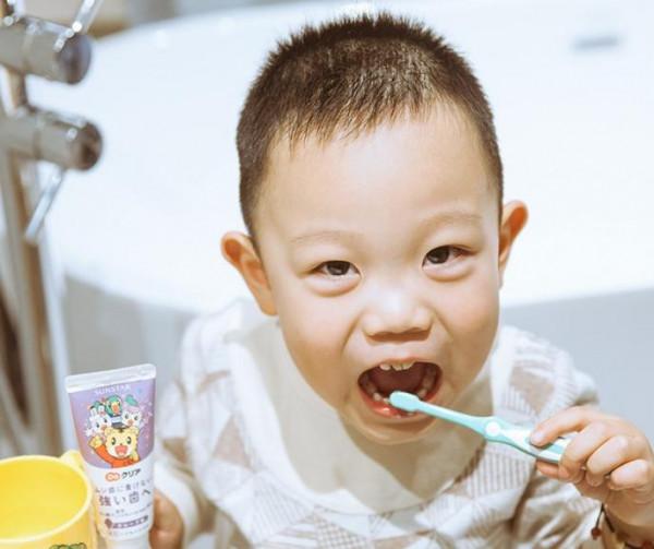 要不要給孩子報早教班