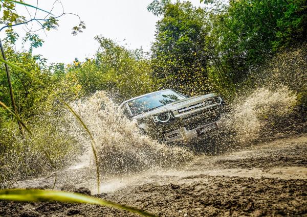 越野核武器——全新路虎衛士90 越野核武器——全新路虎衛士90