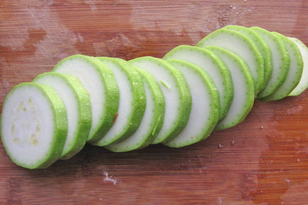 立冬過後，9種蔬菜多買點，曬乾了儲存，囤起來不用老出門買菜了