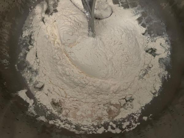 火遍街頭的「巖燒乳酪」靠擺地攤日進萬元,教你復刻同款配方 火遍街頭的「巖燒乳酪」靠擺地攤日進萬元,教你復刻同款配方