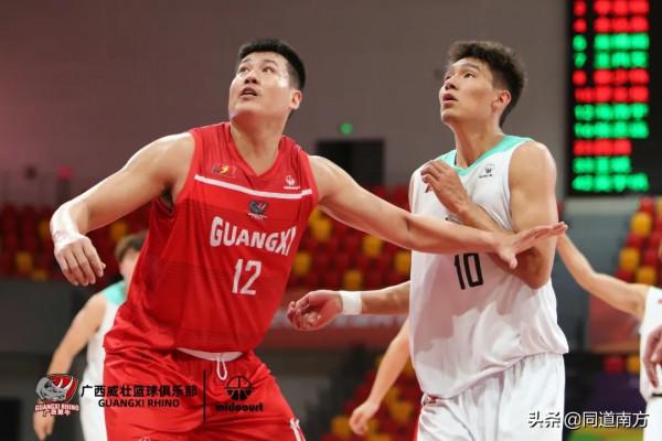 NBL第18輪:7人上雙劉羽楠砍兩雙,廣西威壯132:100大勝北京雄鹿 NBL第18輪:7人上雙劉羽楠砍兩雙,廣西威壯132:100大勝北京雄鹿