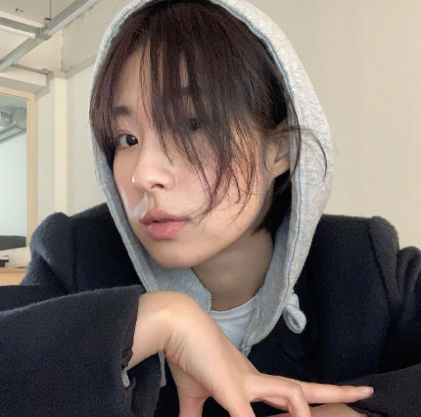 短髮ins時尚博主簡約的時髦搭配 清新又好看