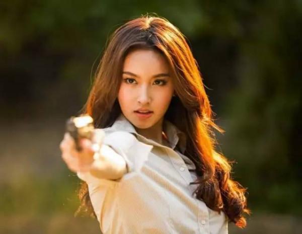 俄羅斯很多“漂亮”小木屋，暗藏玄機，導遊：可能有進無回