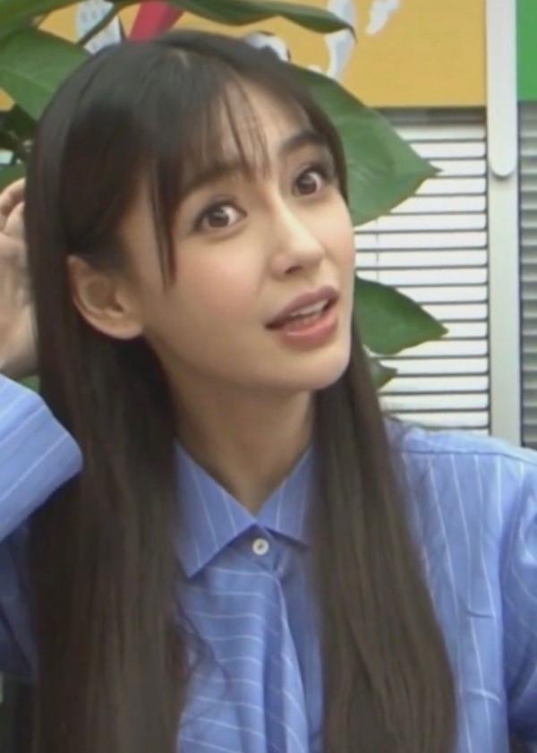 baby接受採訪忘了開濾鏡，看到生圖下的臉：這才是真的32歲