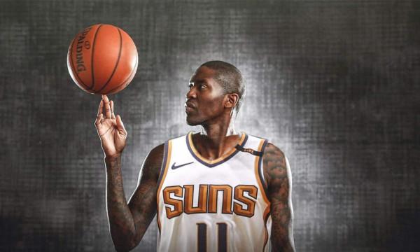 盤點：NBA歷史十大運球大師，庫裡只能排最後，艾弗森人球合一