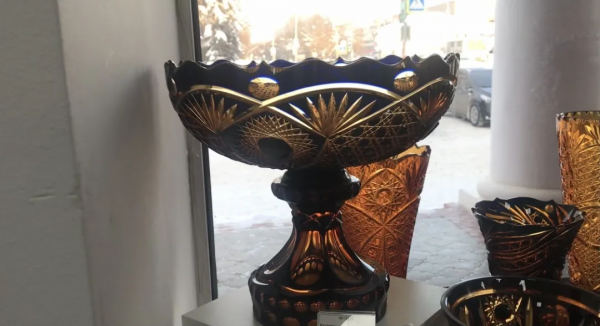 俄羅斯生產的僅有的奢侈品，有著266年曆史的傳統工藝品