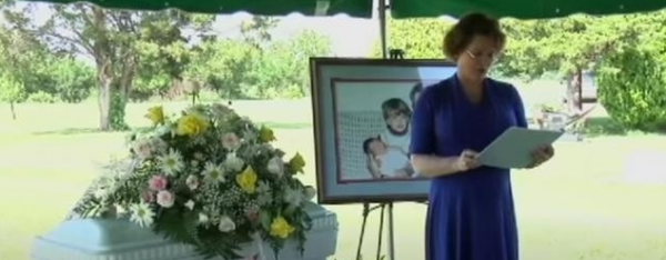 1984年,美國母親為給初生女兒續命,冒險移植狒狒心臟,最後怎樣了? 1984年,美國母親為給初生女兒續命,冒險移植狒狒心臟,最後怎樣了?