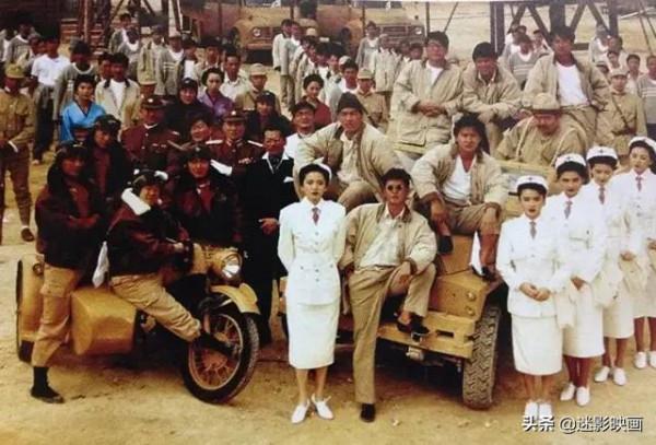 34年前，洪金寶請來20位打星，沒人敢碰的題材，卻成港片影史巔峰