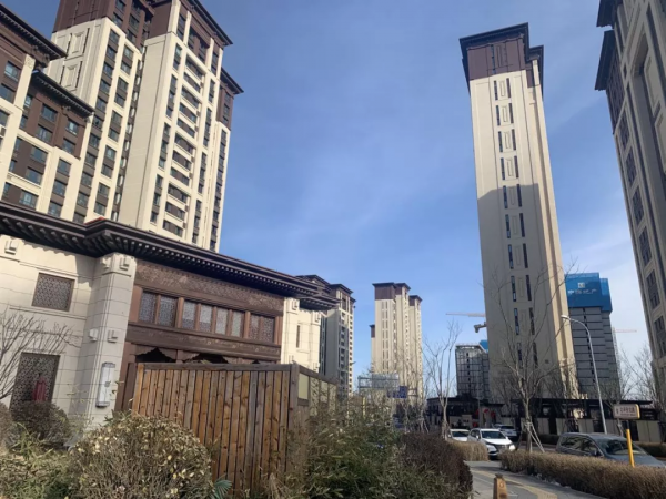 新春走基層丨北京樓市春節實探：開發商搶客開盤，購房者看房熱度高